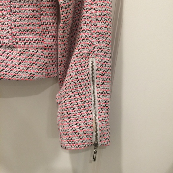 Pink Jacket - Picture 6 of 7